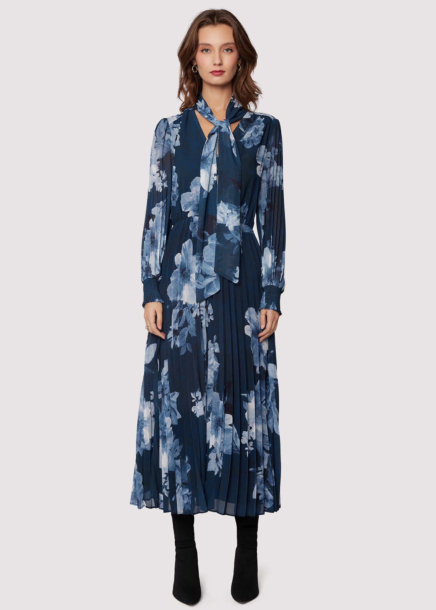 lost wander maxi dress LOST+WANDER Josephine Maxi Dress Fall Pleat Long Slv Tie - Blue/Gray